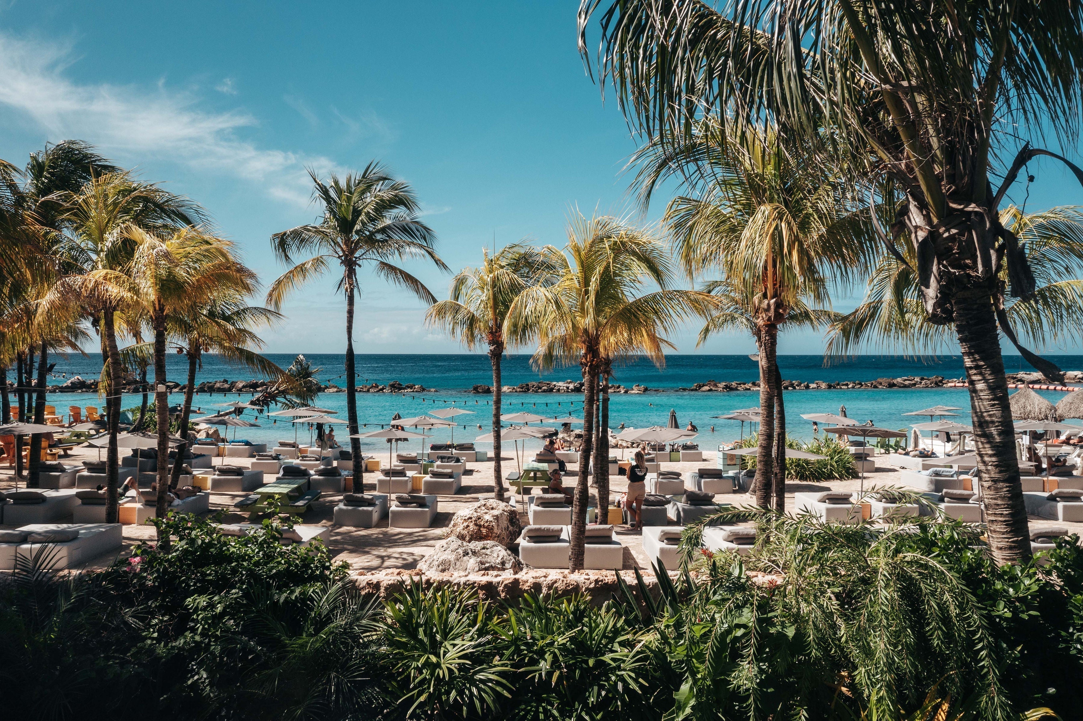 Empowering Van der Valk Kontiki Beach Resort Curaçao