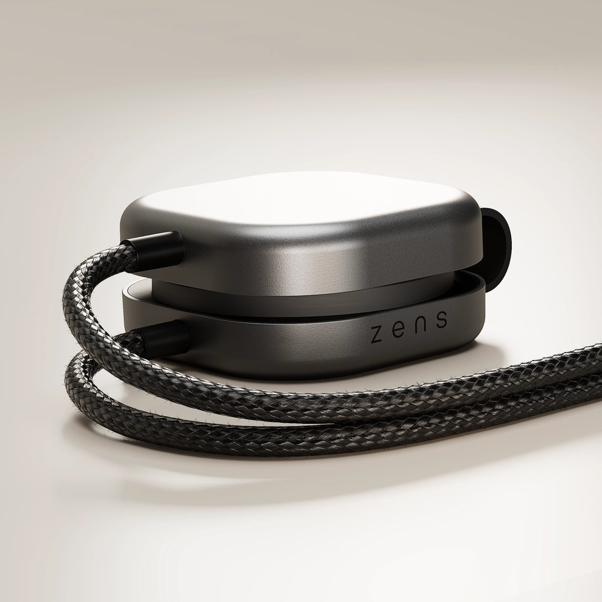 Zens x Thule Tech Kit 4