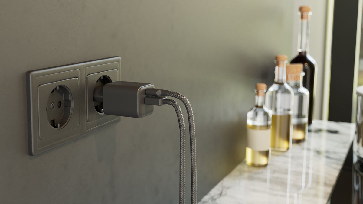 Compact USB-C Power Adapter (EU) | 30-100W