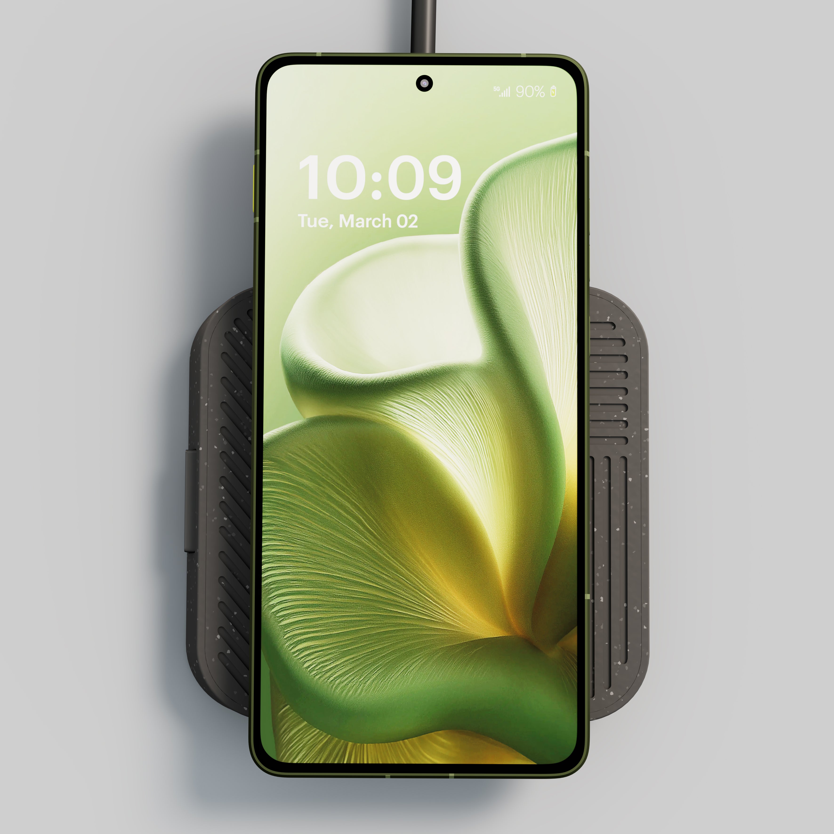 Modular Single Wireless Charger Main Station magnetically charging a smartphone.