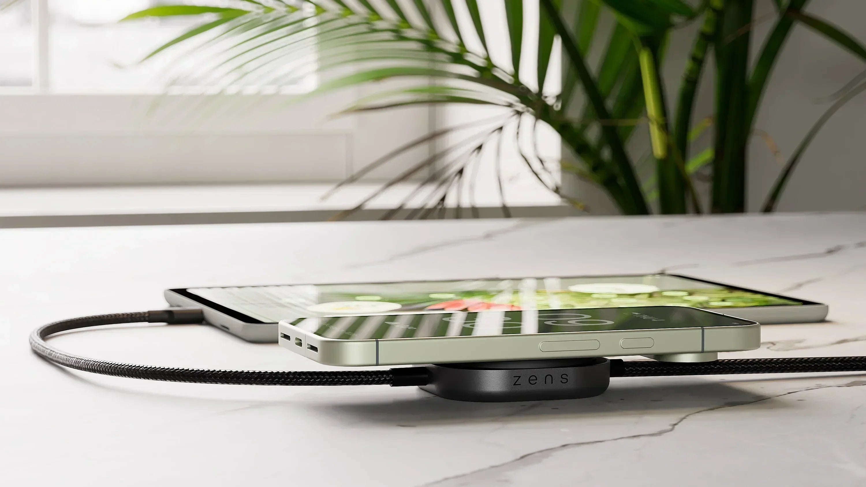 Wireless charging for e-readers