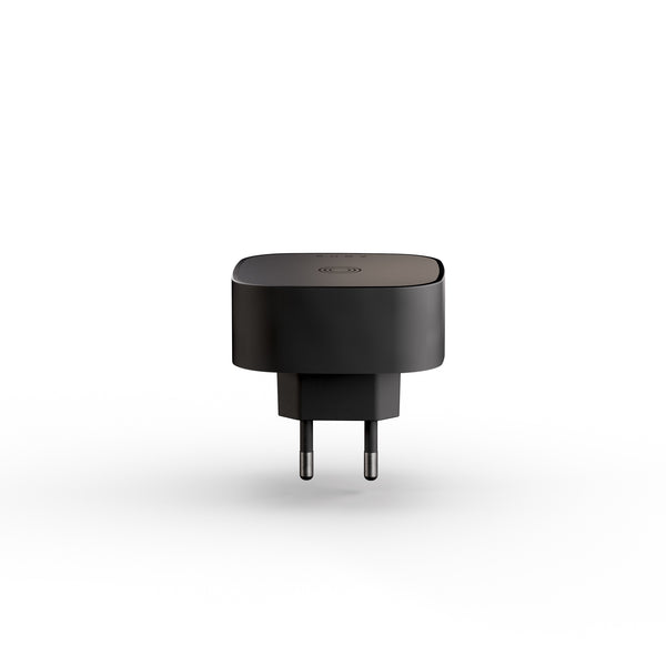 Zens plug in charger with magnetic and wireless charging.