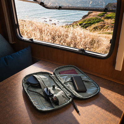 Thule Tech Kit with Zens Charging Cable Pro 2 in a camper